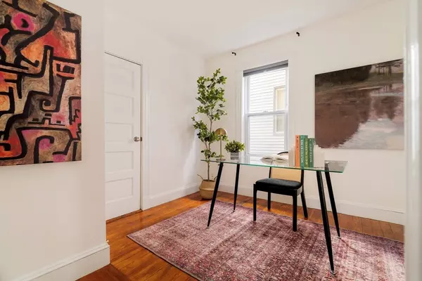 Somerville, MA 02143,71 Marion St #1