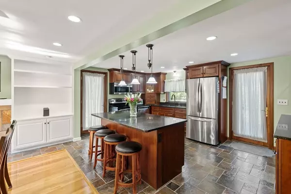 Lynn, MA 01905,104 Menlo Ave