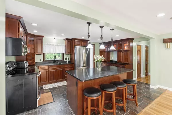 Lynn, MA 01905,104 Menlo Ave