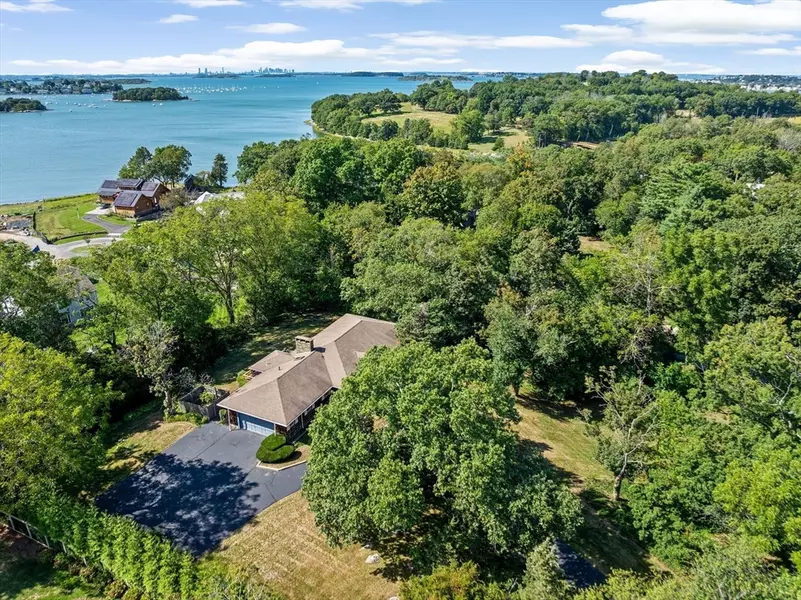112 Martins Ln, Hingham, MA 02043
