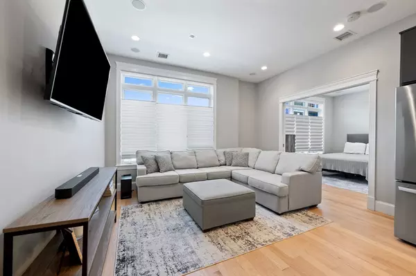 115 B St #2, Boston, MA 02127