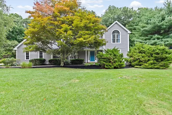 21 Chowdermarch St, Marshfield, MA 02050