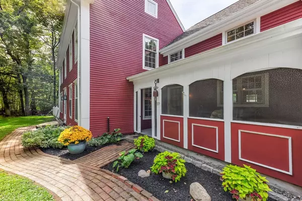 Northborough, MA 01532,377 Howard St