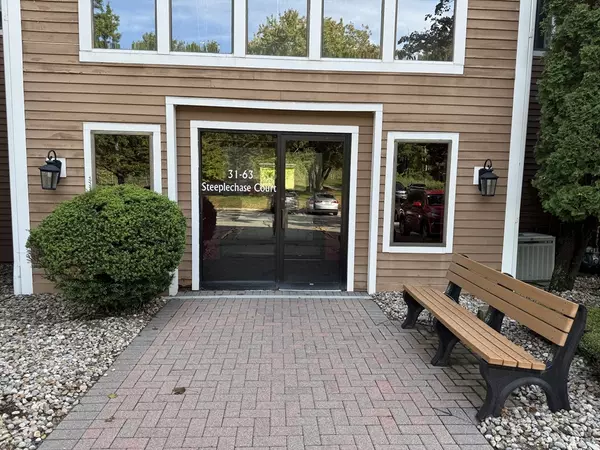 Haverhill, MA 01832,53 Steeplechase Court #53