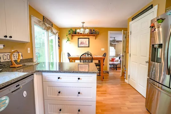 Mendon, MA 01756,8 Kelley Rd #B