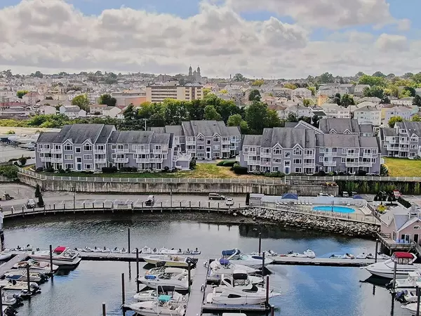 700 Shore Dr #1205, Fall River, MA 02721