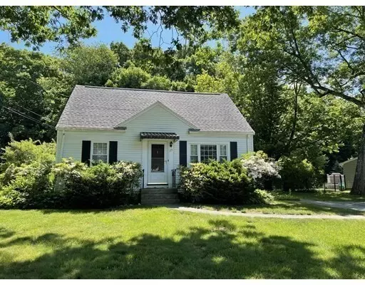 73 Felch Rd, Natick, MA 01760