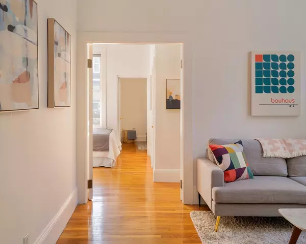 Cambridge, MA 02139,22 Bigelow Street #1C