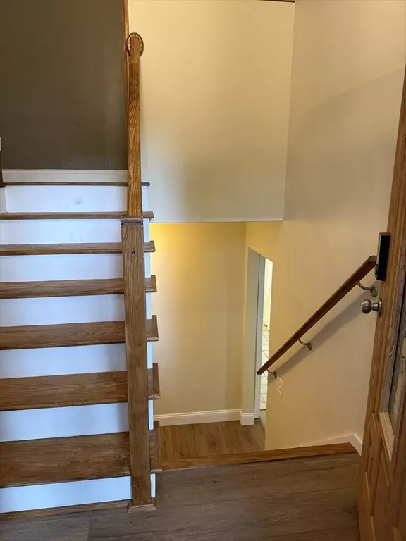 Berkley, MA 02779,19 Orchard St