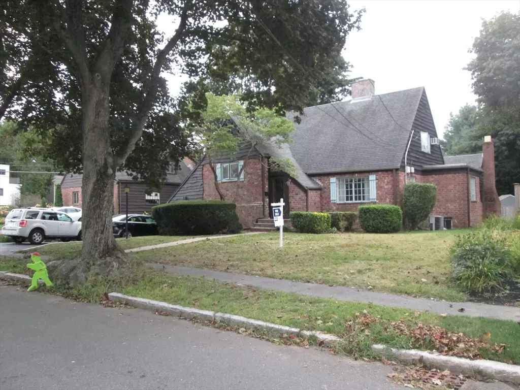 Melrose, MA 02176,55 Burrell Street