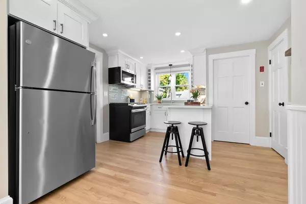 Stoneham, MA 02180,17 Coolidge St