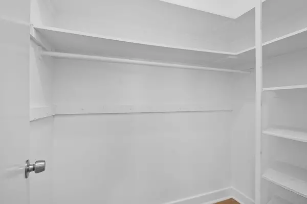 Holyoke, MA 01040,246 E Dwight St