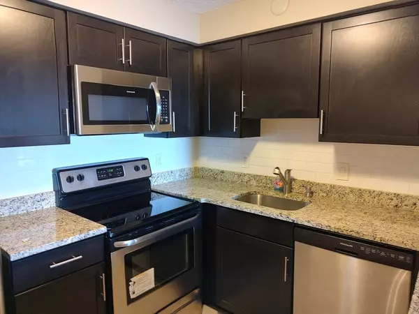 Quincy, MA 02169,1025 Hancock St #12K