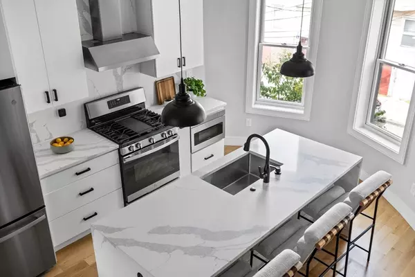 Boston, MA 02128,125 Saratogra Street #U: 2