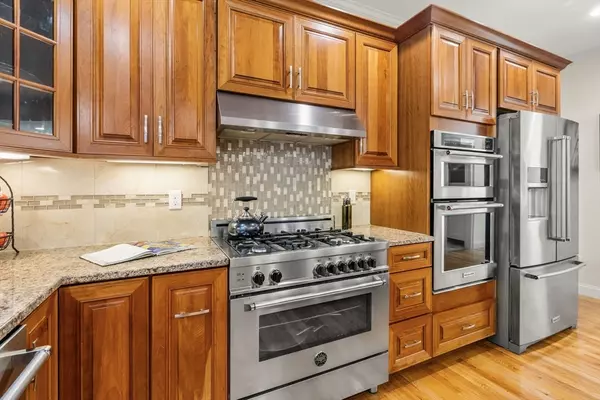 Needham, MA 02492,97 Great Plain Ave