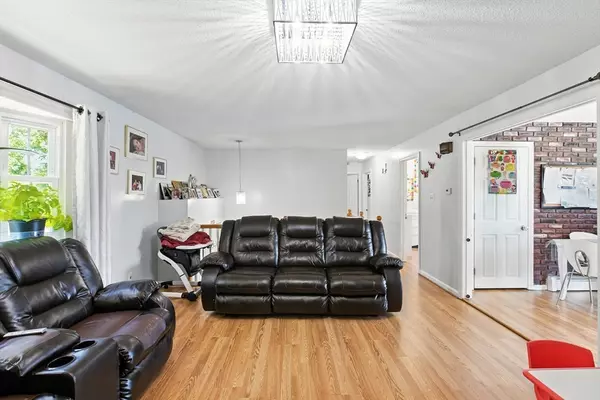 Methuen, MA 01844,169 Berkeley St
