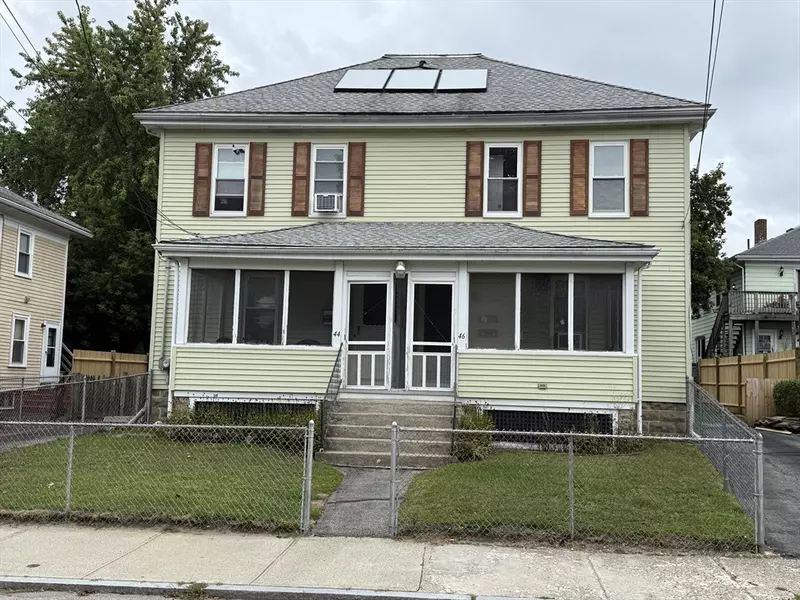 44-46 Mulberry St, Attleboro, MA 02703