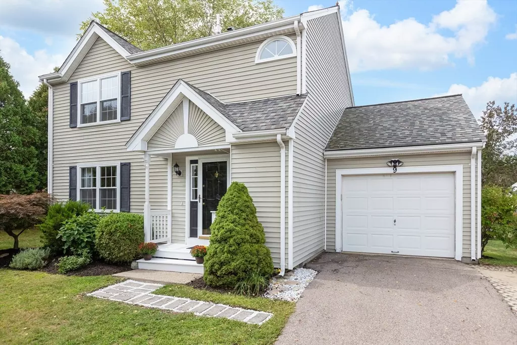 Millis, MA 02054,9 Heritage Path