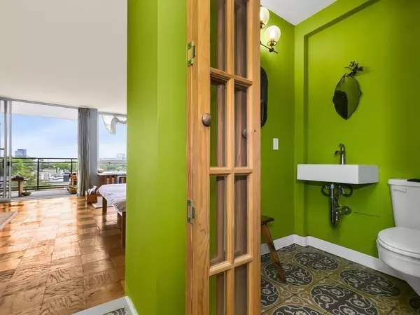 Brookline, MA 02446,60 Babcock St #65