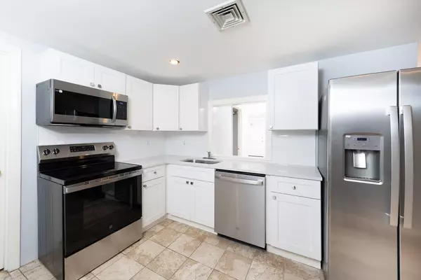 Boston, MA 02129,3 Devens St. #7