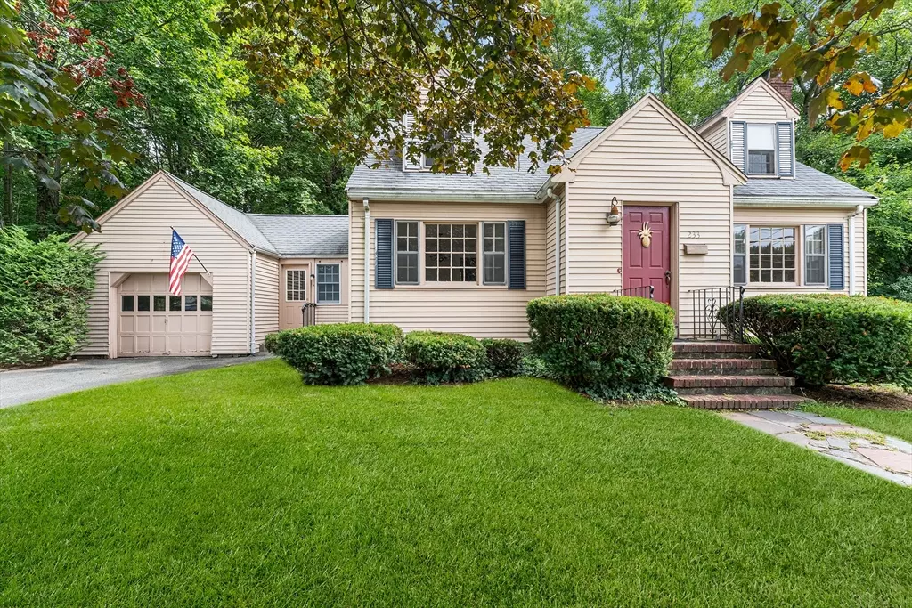 Natick, MA 01760,233 Speen St