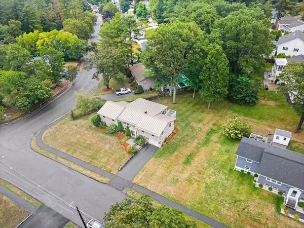 Peabody, MA 01960,7 Livingston Drive