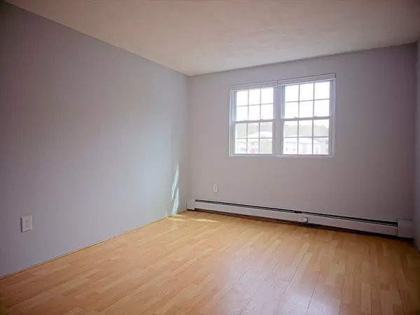 Billerica, MA 01821,9 Kenmar Dr #13