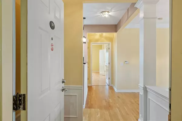 Andover, MA 01810,170 Haverhill St #129