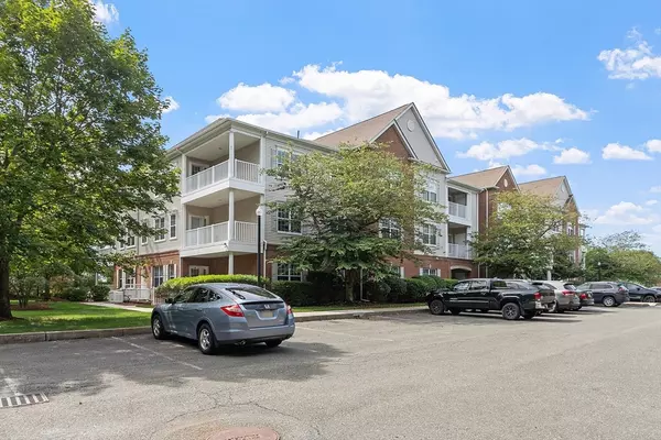 Andover, MA 01810,170 Haverhill St #129