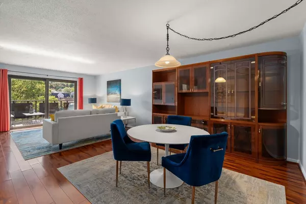 Arlington, MA 02476,990 Massachusetts Avenue #E60