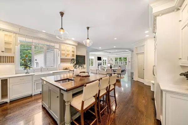 Dover, MA 02030,12 Haven St