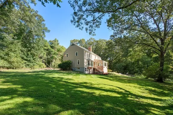 Sherborn, MA 01770,59 Russett Hill Road
