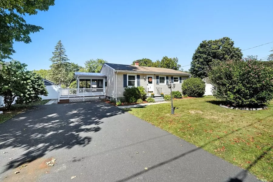 86 Talmadge Dr, Springfield, MA 01118