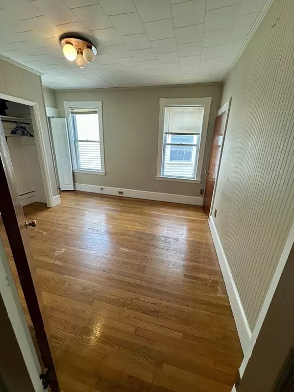 Boston, MA 02127,592 East 3rd Street #3