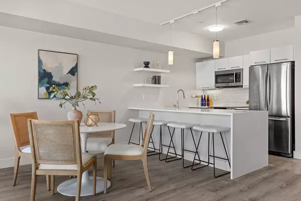 Boston, MA 02128,70 Bremen St #408