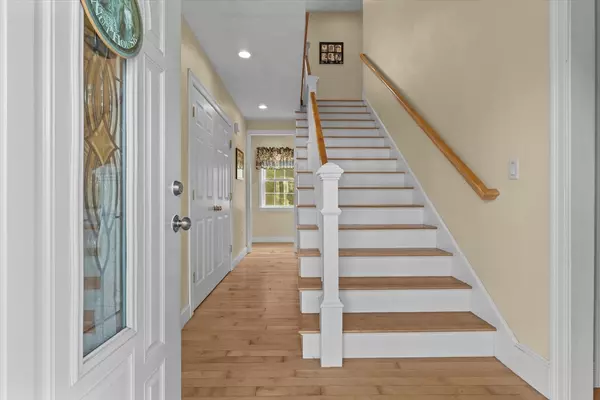 Wakefield, MA 01880,6 Salisbury Road