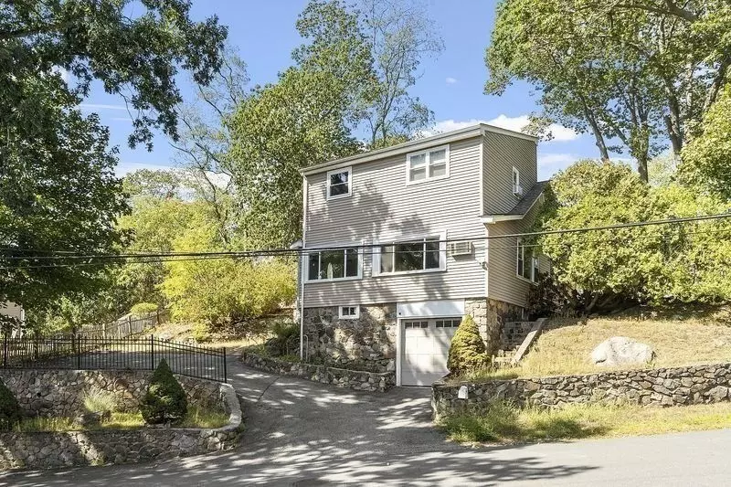 150 Windsor Ave, Swampscott, MA 01907