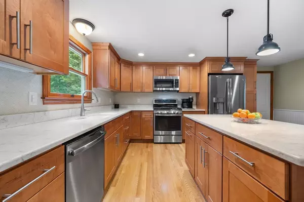 Mansfield, MA 02048,12 Wilson Pl