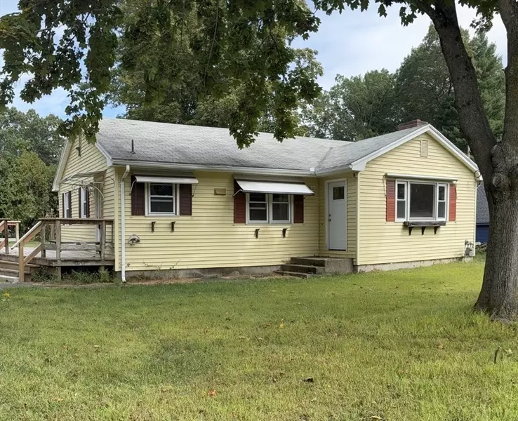 1037 Shaker Rd, Westfield, MA 01085