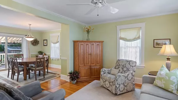 Newburyport, MA 01950,4 School Street