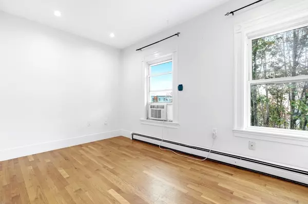 Cambridge, MA 02139,289 Elm St #3