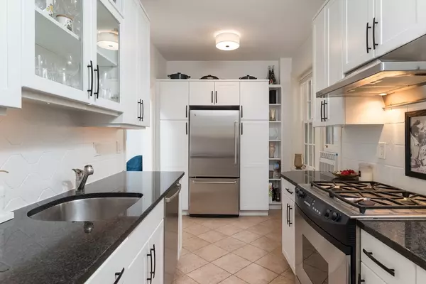Boston, MA 02116,50 Commonwealth Ave #605
