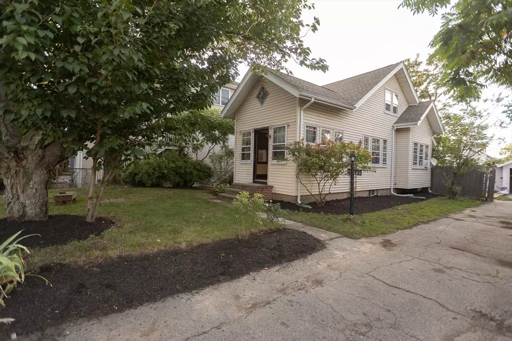 Quincy, MA 02170,29 Oval Rd