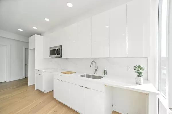 Boston, MA 02135,38 Hichborn #406