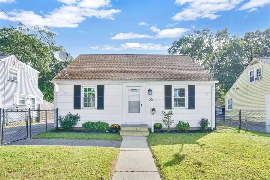 55 Pheland St, Springfield, MA 01109