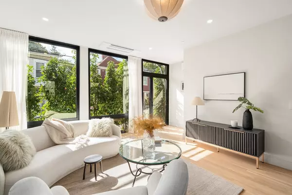 Cambridge, MA 02141,63 Bristol Street #63