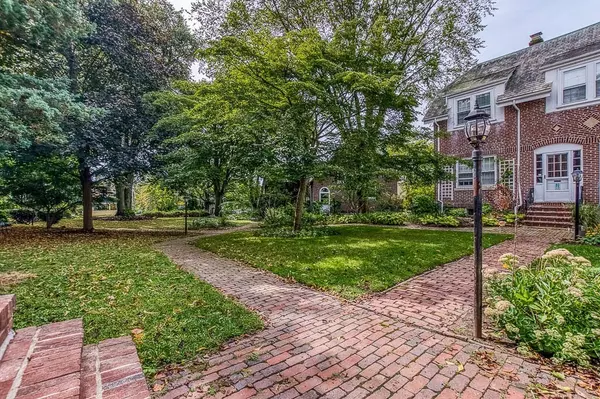 Boston, MA 02130,46 Southbourne Rd #46