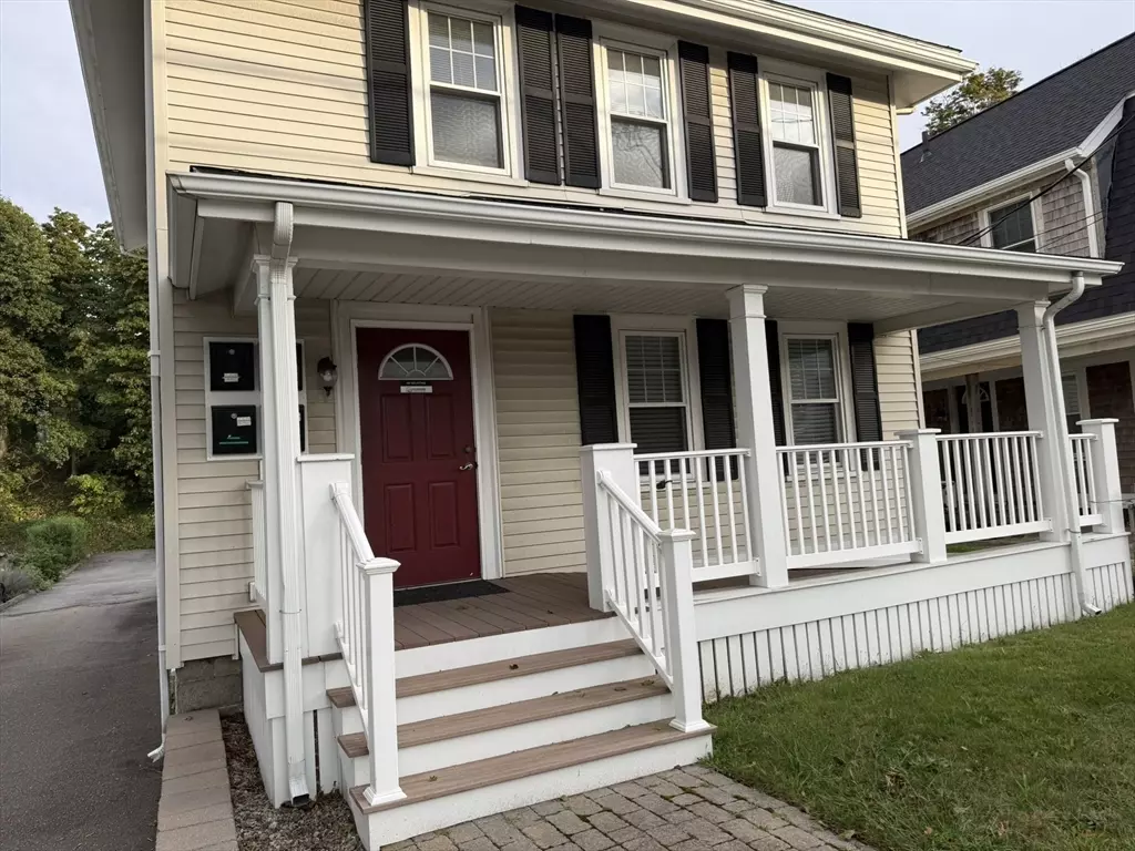 Plymouth, MA 02360,18 Samoset St #1