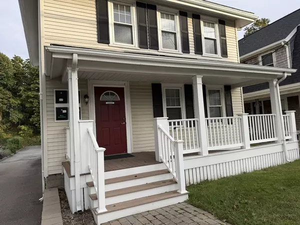 18 Samoset St #1, Plymouth, MA 02360