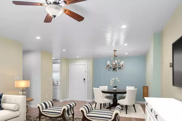 Andover, MA 01810,22 Railroad St #311